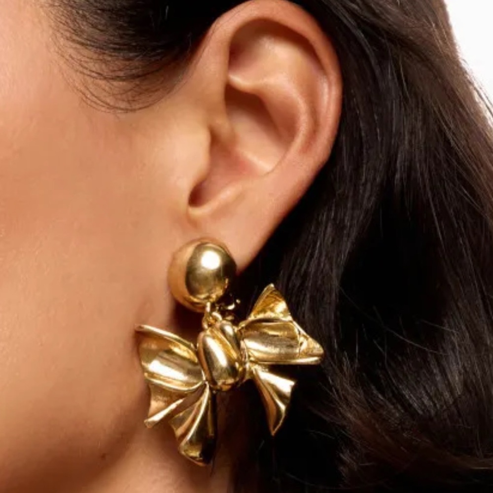Oscar de la renta now earrings - Picture 1 of 6